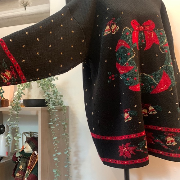 Mathias vintage Christmas wreath tunic sweater - Picture 2 of 7